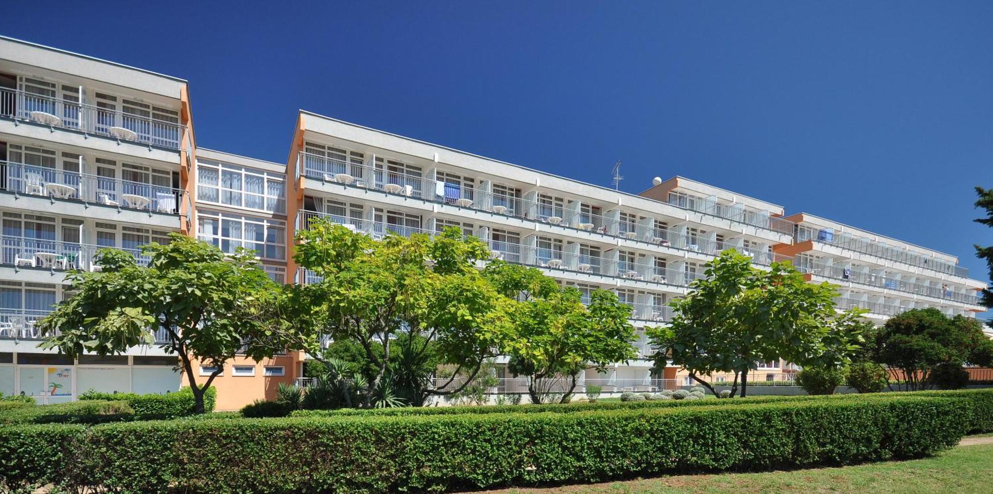 Arena Hotel Holiday 梅杜林 外观 照片